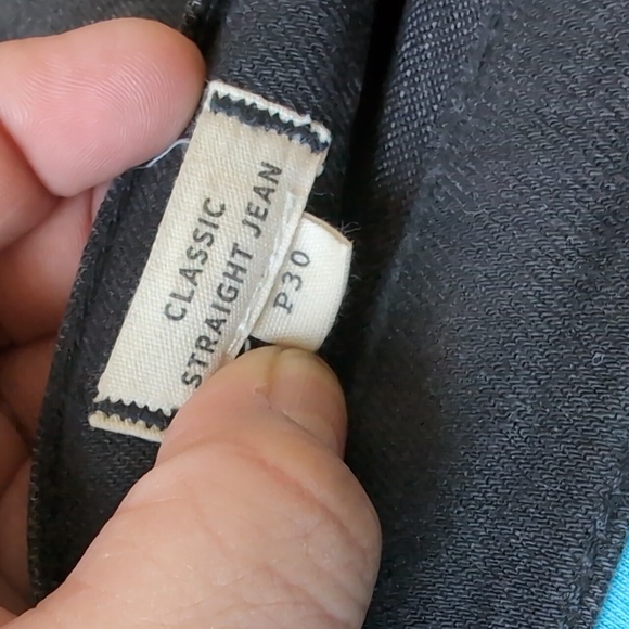 Madewell Classic Straight Jean - Picture 4 of 8